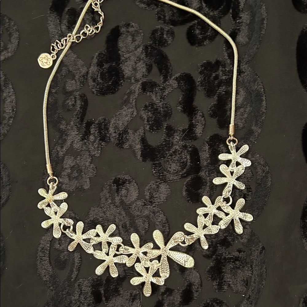 Whimsical Daisy Chain Necklace